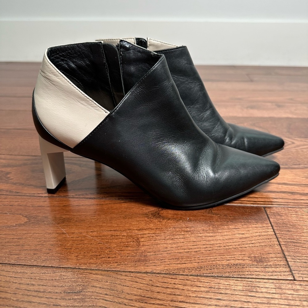 Zvelle Electra Pointed Toe Ankle Booties - Made in Brazil - Picture 4 of 12